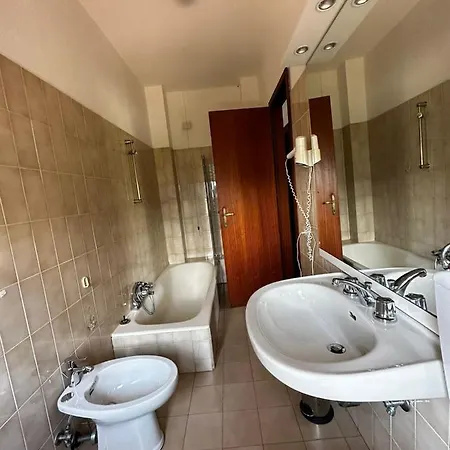 Hotel La Pineta Carrara